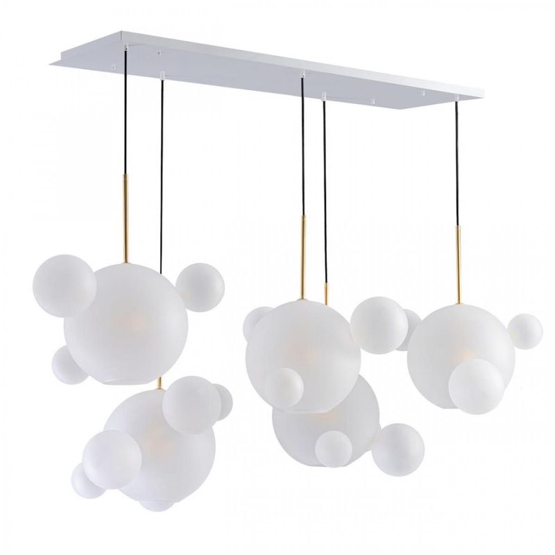 Линейный Светодиодный Светильник Giopato & Coombes Bubble Chandelier Linear Circle матовое белое стекло 5 плафонов Белый Золотой в Уфе | Loft Concept 