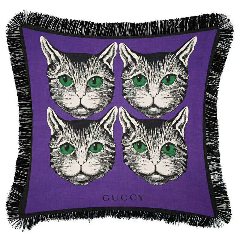 Декоративная подушка с вышивкой Cтиль Gucci Four Cats Violet Фиолетовый Зеленый Черно-белый в Уфе | Loft Concept 