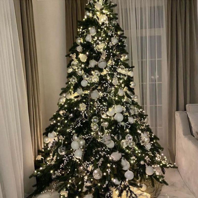 Дизайнерская Елка с Белым Декором Christmas Tree White Balls Серебряный Белый в Уфе | Loft Concept 