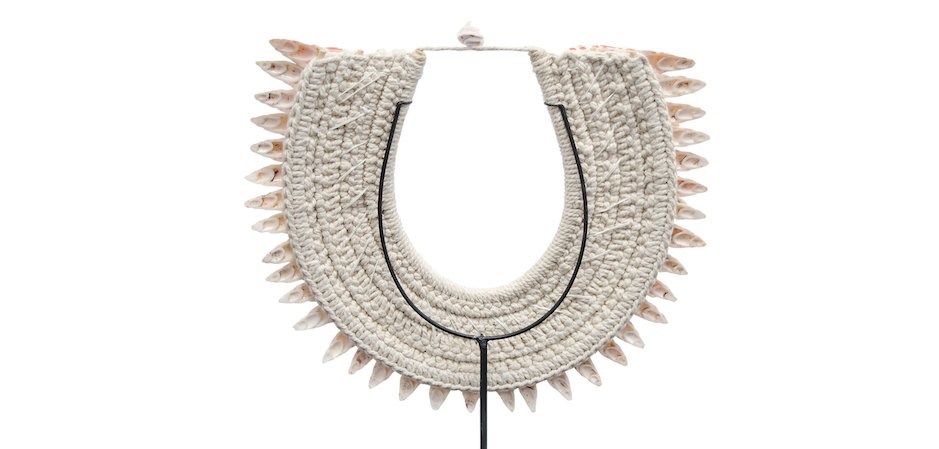 Ожерелье из ракушек на подставке SHELL NECKLACE - фото №1