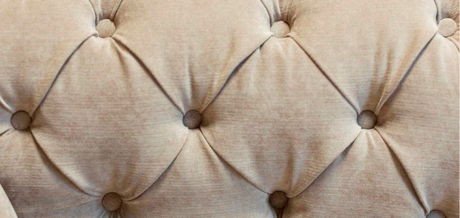 Диван велюровый бежевый трехместный Button Beige - фото №1