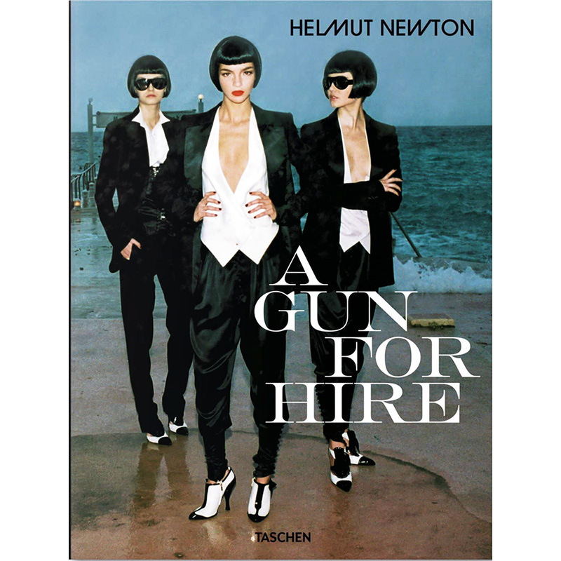 Helmut Newton: a Gun for Hire Черный Белый Голубой в Уфе | Loft Concept 