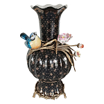 Ваза черная фарфоровая с  узором и бронзовым декором в виде веток с фарфоровой птичкой и цветами Eden Garden варинант исполнения - 1 | Loft Concept в Уфе