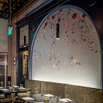 Обои ручная роспись Falling Flowers Standard colourway on Pale Grey dyed silk варинант исполнения - 3 | Loft Concept в Уфе