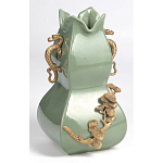 Ваза зеленого цвета из фарфора с бронзовыми ручками в виде драконов и рельефным цветочным декором Eden Garden porcelain and bronze варинант исполнения - 2 | Loft Concept в Уфе