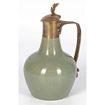 Кувшин зеленого цвета из фарфора с бронзовой крышкой и изогнутой ручкой Eden Garden porcelain and bronze варинант исполнения - 2 | Loft Concept в Уфе