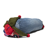 Подушка из джинсовой одежды и вязания Heart&Brain варинант исполнения - 2 | Loft Concept в Уфе