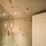 Обои ручная роспись Butterflies Icarus on Rose Shadow metallic silk варинант исполнения - 1 | Loft Concept в Уфе