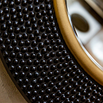 Зеркало в черной фактурной раме с золотым кантом Summon the Light варинант исполнения - 2 | Loft Concept в Уфе