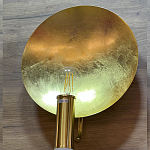 Бра с золотым круглым отражателем и открытой лампой Sun Glow Disc варинант исполнения - 4 | Loft Concept в Уфе