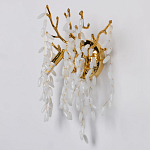 Бра золотого цвета с ветвями и белыми овальными стеклянными подвесками Droplet Chandelier варинант исполнения - 3 | Loft Concept в Уфе