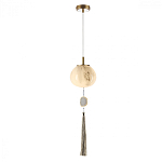 Подвесной светильник с шарообразным плафоном из белого стекла с подвеской из камня и кисточкой Agatelle варинант исполнения - 3 | Loft Concept в Уфе