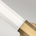 Бра для ванных комнат горизонтальное с длинным белым матовым плафоном в форме шестиугольника на круглом основании Hinkley варинант исполнения - 10 | Loft Concept в Уфе