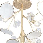 Потолочный светильник с золотыми ветвями и белыми лепестками на круглом рельефном основании Wintery flovers варинант исполнения - 2 | Loft Concept в Уфе