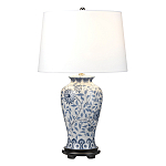 Настольная лампа с керамическим основанием в белом цвете с синим цветочным орнаментом на темной деревянной подставке и тканевым абажуром Elstead Lighting варинант исполнения - 1 | Loft Concept в Уфе