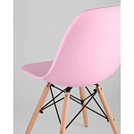 Пластиковый стул на ножках из массива бука Eames Pink варинант исполнения - 3 | Loft Concept в Уфе