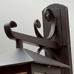 Настенный фонарь черного цвета в форме фонаря с решетчатым плафоном и фактурным стеклом Elstead Lighting варинант исполнения - 2 | Loft Concept в Уфе