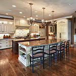 Люстра с подвесками из прозрачного стекла на кованом каркасе бронзового цвета в классическом стиле Quoizel варинант исполнения - 15 | Loft Concept в Уфе