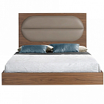 Кровать двуспальная с высоким изголовьем из дерева и подушек из экокожи Modern Look варинант исполнения - 3 | Loft Concept в Уфе