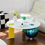 Дизайнерский журнальный стол с круглой белой столешницей на 3-х геометрических ножках Tajefox варинант исполнения - 2 | Loft Concept в Уфе