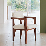 Кресло обеденное Alcove White Boucle из массива ореха варинант исполнения - 8 | Loft Concept в Уфе