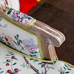 Диван из натурального бука бежевый с изображением птиц и цветов Beige Green Chinoiserie Garden Sofa варинант исполнения - 4 | Loft Concept в Уфе