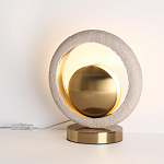 Настольная лампа с бежевым текстурным кольцом и латунным шаром в центре Tactile   варинант исполнения - 4 | Loft Concept в Уфе