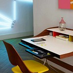 Письменный стол с 2-мя чёрными выдвижными ящиками и нишей с цветными разделителями Ballan варинант исполнения - 6 | Loft Concept в Уфе