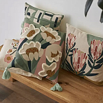 Подушка с цветочным принтом и кисточками Blooming Elegance Daisy варинант исполнения - 8 | Loft Concept в Уфе