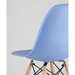 Пластиковый стул на ножках из массива бука Eames Blue варинант исполнения - 3 | Loft Concept в Уфе
