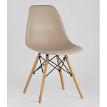Пластиковый стул на ножках из массива бука Eames Beige варинант исполнения - 1 | Loft Concept в Уфе