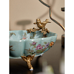 Блюдо из голубого фарфора с бронзовой птичкой Blue Garden варинант исполнения - 6 | Loft Concept в Уфе