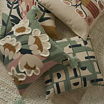 Подушка декоративная зеленого цвета с геометрическим рисунком Divine Abstractions варинант исполнения - 8 | Loft Concept в Уфе