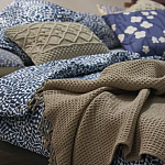 Постельное белье темно-синего цвета с рисунком Blossom Essence Sophie варинант исполнения - 5 | Loft Concept в Уфе