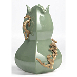 Ваза зеленого цвета из фарфора с бронзовыми ручками в виде драконов и рельефным цветочным декором Eden Garden porcelain and bronze варинант исполнения - 1 | Loft Concept в Уфе