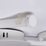 Люстра белого цвета с тремя изогнутыми светодиоидными плафонами Luke Lampco Tracer Lamp варинант исполнения - 7 | Loft Concept в Уфе