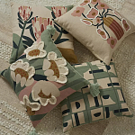 Подушка с цветочным принтом Blooming Elegance Rose варинант исполнения - 6 | Loft Concept в Уфе