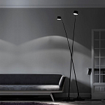 Торшер с изогнутой черной металлической стойкой и цилиндрическим плафоном Davide Groppi варинант исполнения - 6 | Loft Concept в Уфе