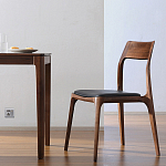 Стул деревянный с мягким сиденьем из черной натуральной кожи Moon Walnut Furniture варинант исполнения - 5 | Loft Concept в Уфе