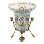 Ваза из голубого фарфора с рисунком птиц и цветов и декоративными элементами Blue Garden варинант исполнения - 1 | Loft Concept в Уфе