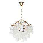 Люстра подвесная с белыми перламутровыми подвесками и изогнутыми золотистыми элементами Диаметр 50 см SHELL Chandelier варинант исполнения - 1 | Loft Concept в Уфе