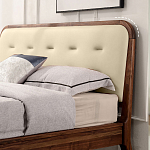 Кровать двуспальная с каркасом из дерева и мягким изголовьем Moon Walnut Bed варинант исполнения - 2 | Loft Concept в Уфе