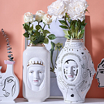 Ваза с декоративными лицами и графическими элементами в виде сердец и символов Faces of Imagination варинант исполнения - 2 | Loft Concept в Уфе