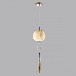 Подвесной светильник с шарообразным плафоном из белого стекла с подвеской из камня и кисточкой Agatelle варинант исполнения - 4 | Loft Concept в Уфе