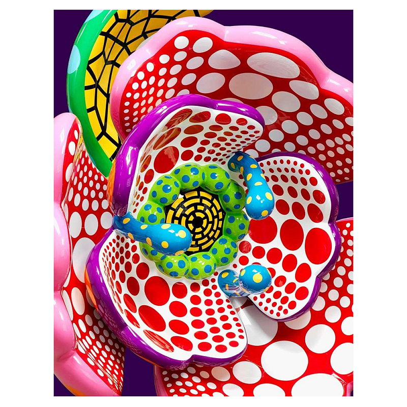Книга по искусству Yayoi Kusama: I Spend Each Day Embracing Flowers  в Уфе | Loft Concept 
