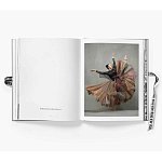 Подарочное издание про феминизм в моде Марии Грации Кьюри Her Dior Maria Grazia Chiuris New Voice варинант исполнения - 3 | Loft Concept в Уфе