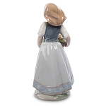 Статуэтка фарфоровая Девочка с корзиной цветов Charming Statuette варинант исполнения - 1 | Loft Concept в Уфе
