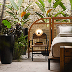 Настольная лампа с круглым деревянным отражателем и черным цилиндрическим плафоном Accord Lighting варинант исполнения - 8 | Loft Concept в Уфе