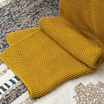 Плед из хлопка жемчужной вязки горчичного цвета Waffle Comfort варинант исполнения - 6 | Loft Concept в Уфе
