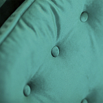 Кресло с мягкой обивкой из велюра на 4-х ножках из массива березы Scarlett Armchair green варинант исполнения - 4 | Loft Concept в Уфе